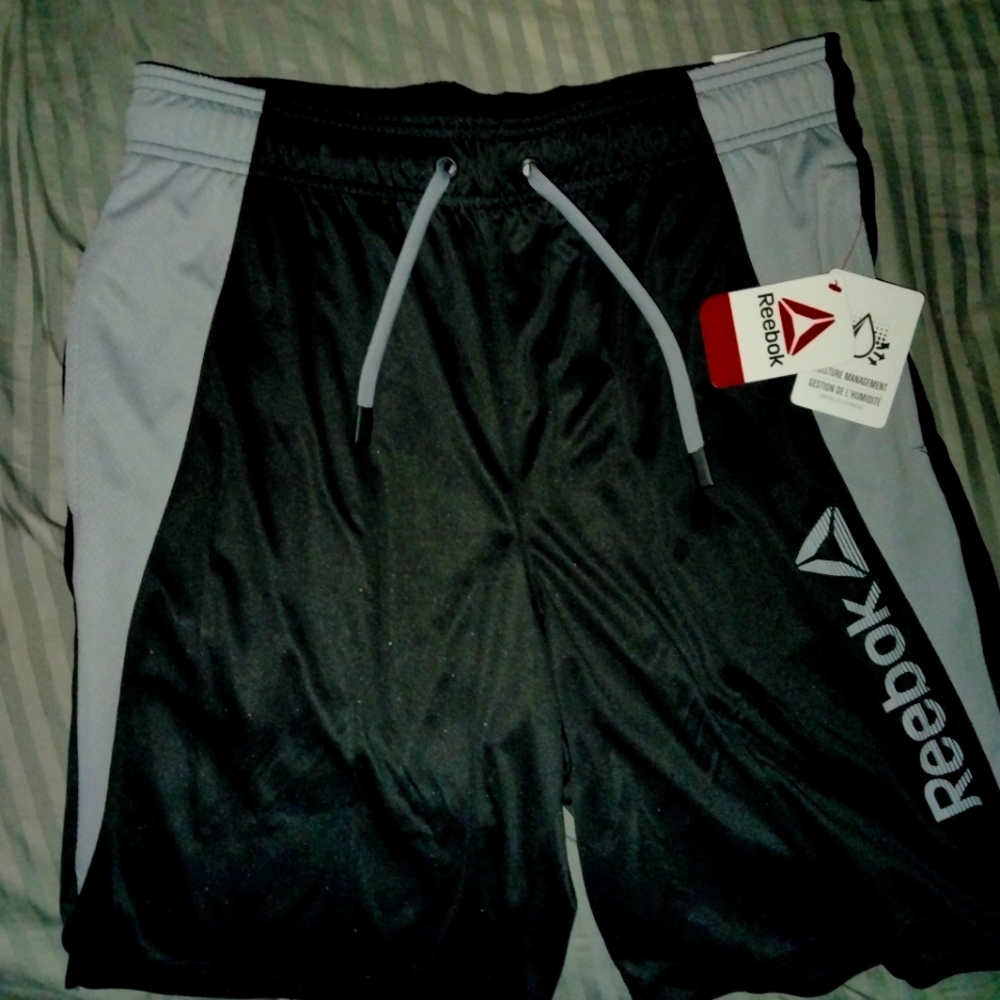 Brand New/Never Worn/w tags/M/M/M (2)Reebok (Slim 9" Slim 23cm)